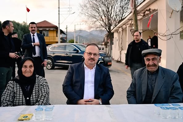 Vali Canbolat, vatandaşlarla iftar yaptı
