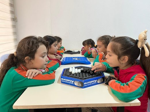 Başkan Çerçioğlu’nun Aydınlı çocuklar için başlattığı satranç ve akıl oyunları eğitimleri devam ediyor