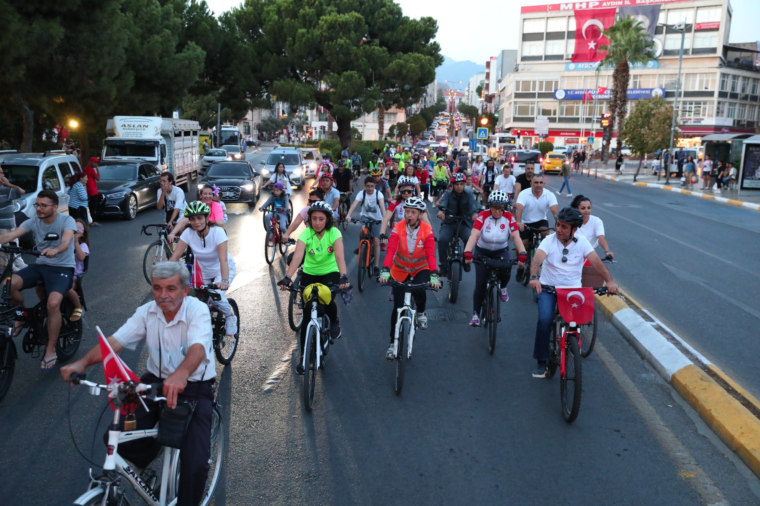 Başkan Yetişkin festivaller şehri Efeler hedefimize bir adım daha yaklaşıyoruz