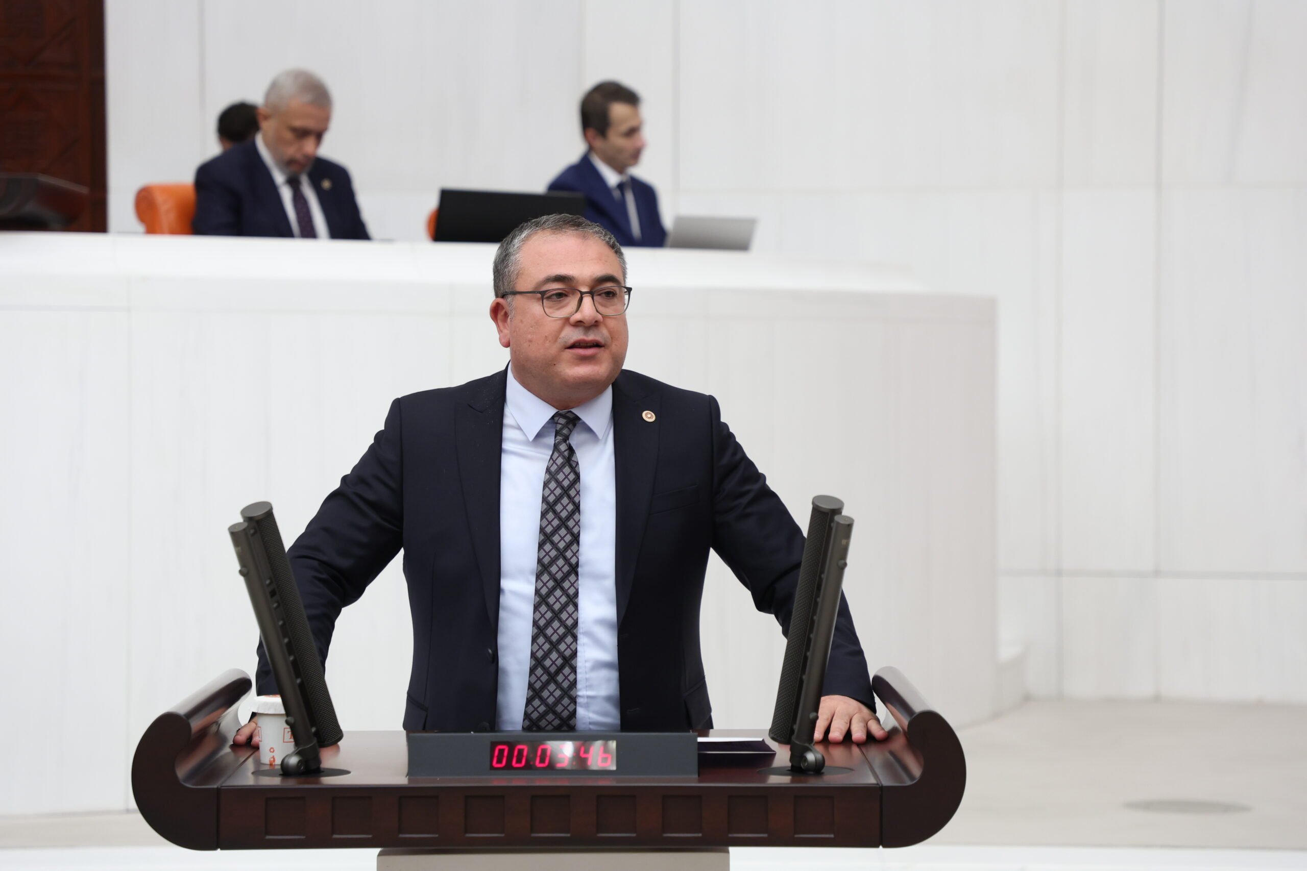 CHP’li Karakoz’dan üreticiler için çağrı: Don felaketi yaşayan yerler afet bölgesi ilan edilsin” 
