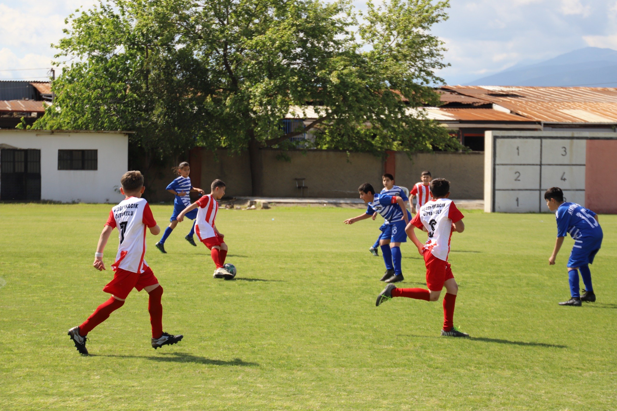 Nazilli’de 23 Nisan coşkusu futbol turnuvasıyla başladı