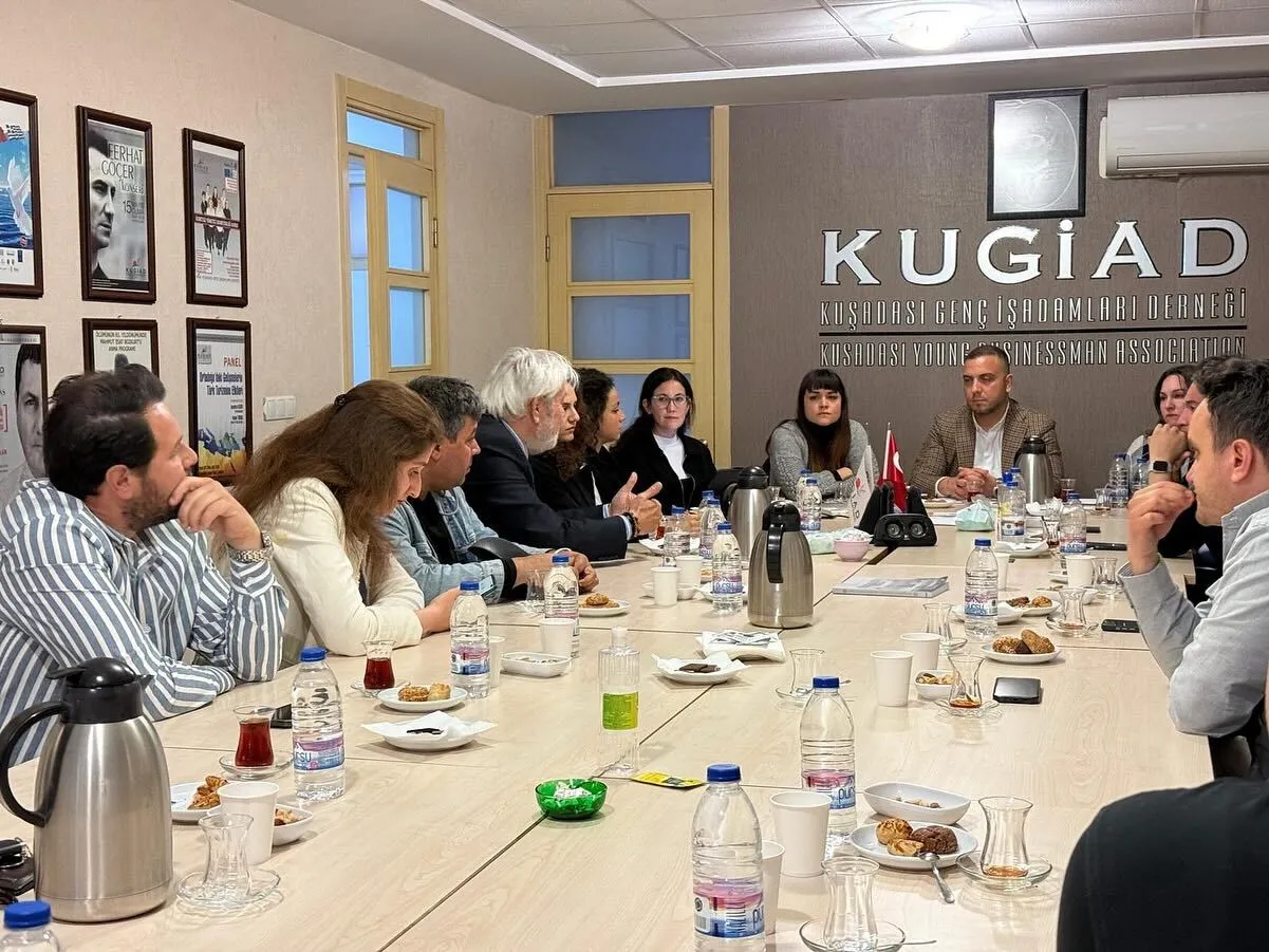 Kuşadası Mimarlar Odası KUGİAD’a ziyarette bulundu