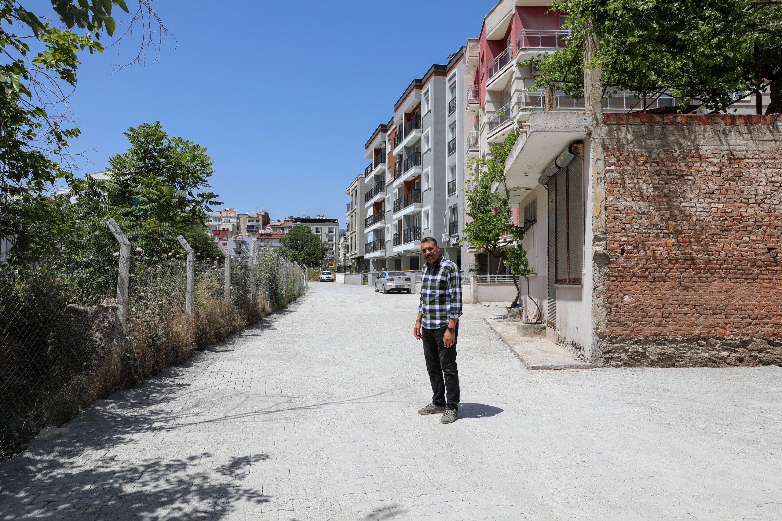 Efeler Güzelhisar’da parke taşı çalışmasını tamamlandı