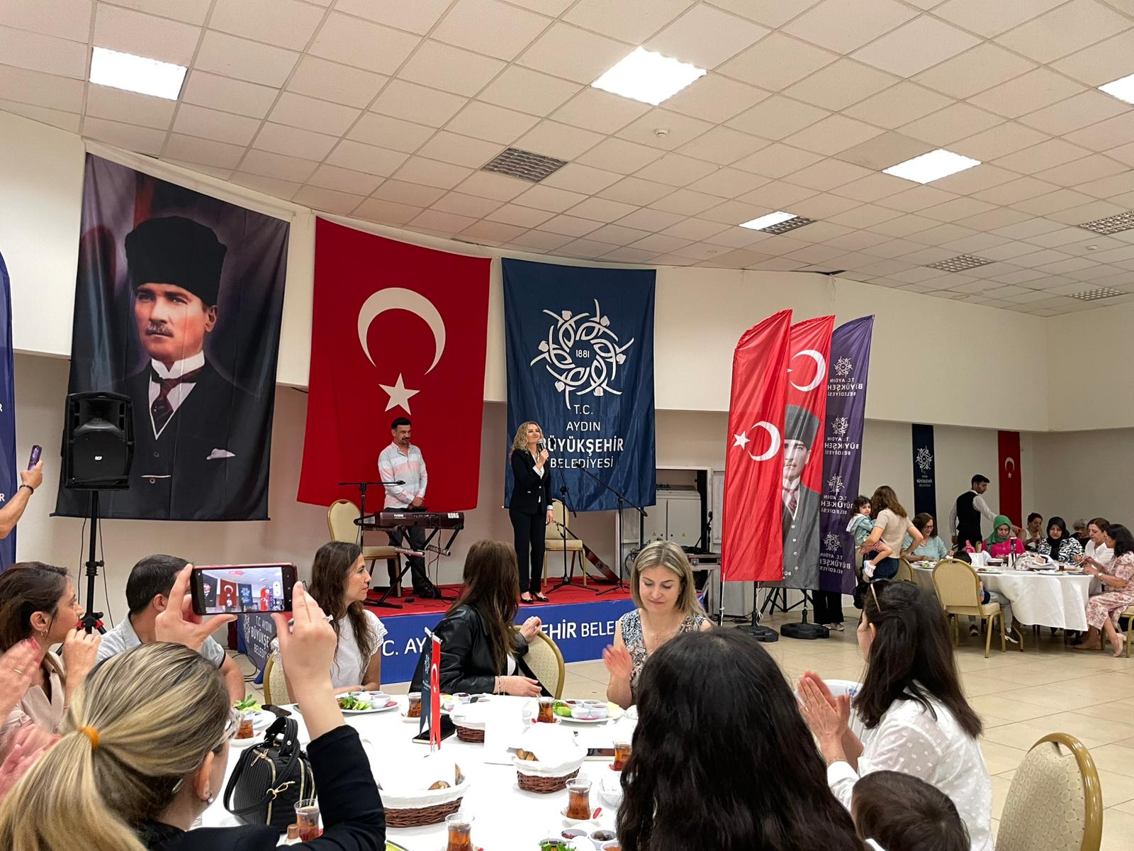 Başkan Çerçioğlu’ndan Aydınlı annelere ‘Anneler günü’ hediyesi