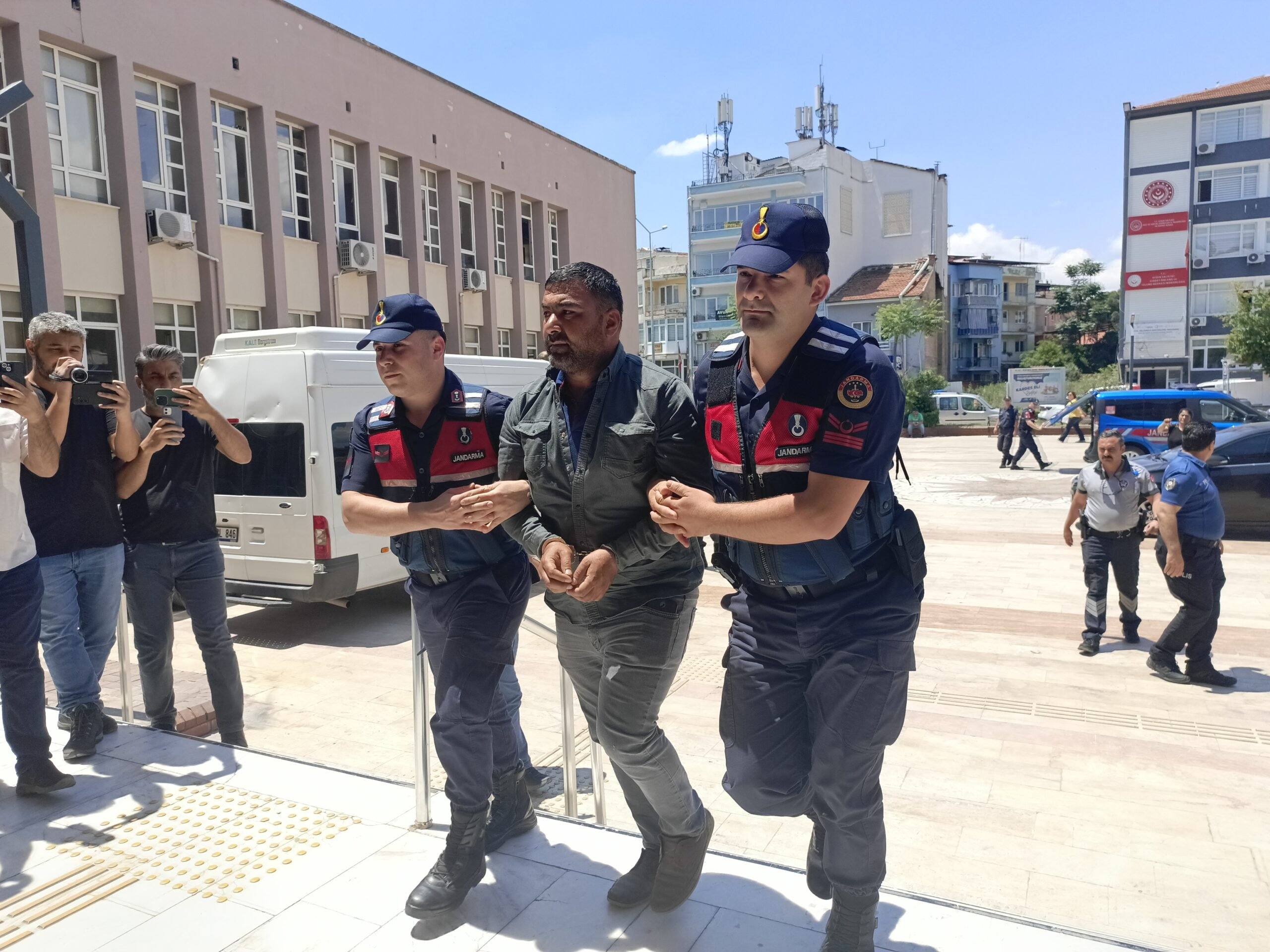Aydın’da 4 yaşındaki çocuğun ölümüne sebep olan sürücü tutuklandı