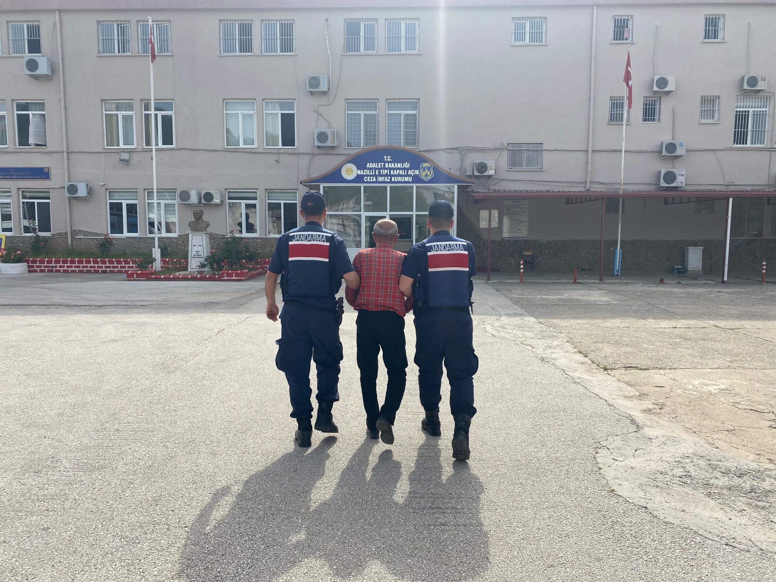 Aydın’da uyuşturucu suçundan aranan şüpheli yakalandı