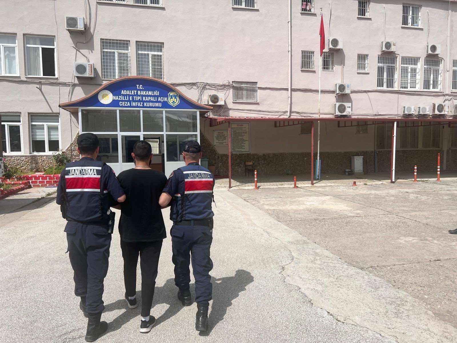 Aydın’da 30 firari yakalandı