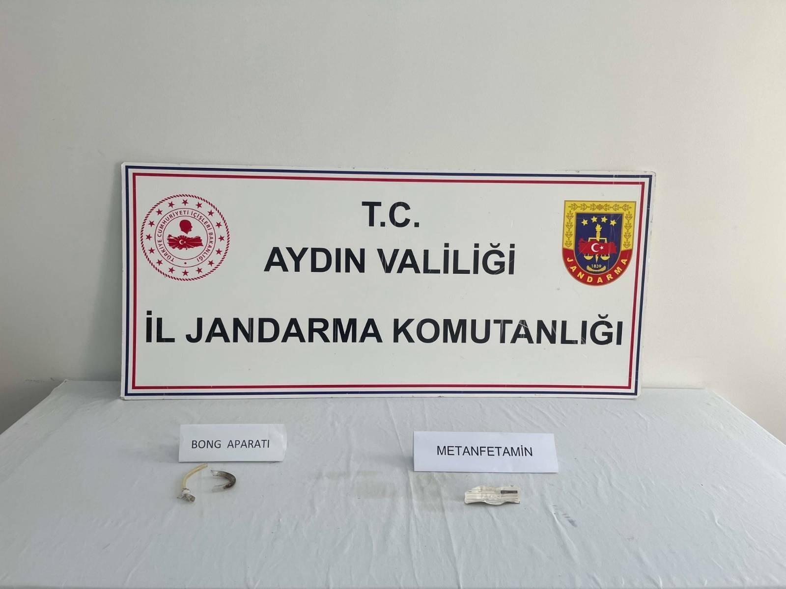 Kuşadası’nda zehir taciri yakalandı