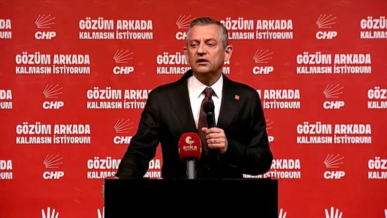 CHP Genel Başkanı Özel Otizm Sempozyumu’nda