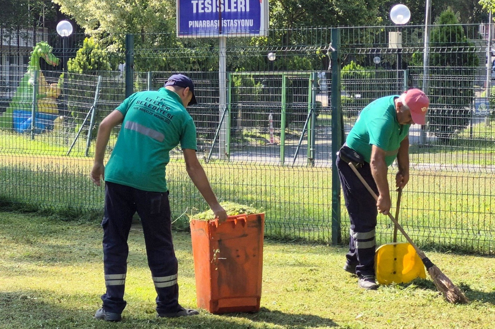 Efeler’in nefes alanı temizleniyor güzelleşiyor