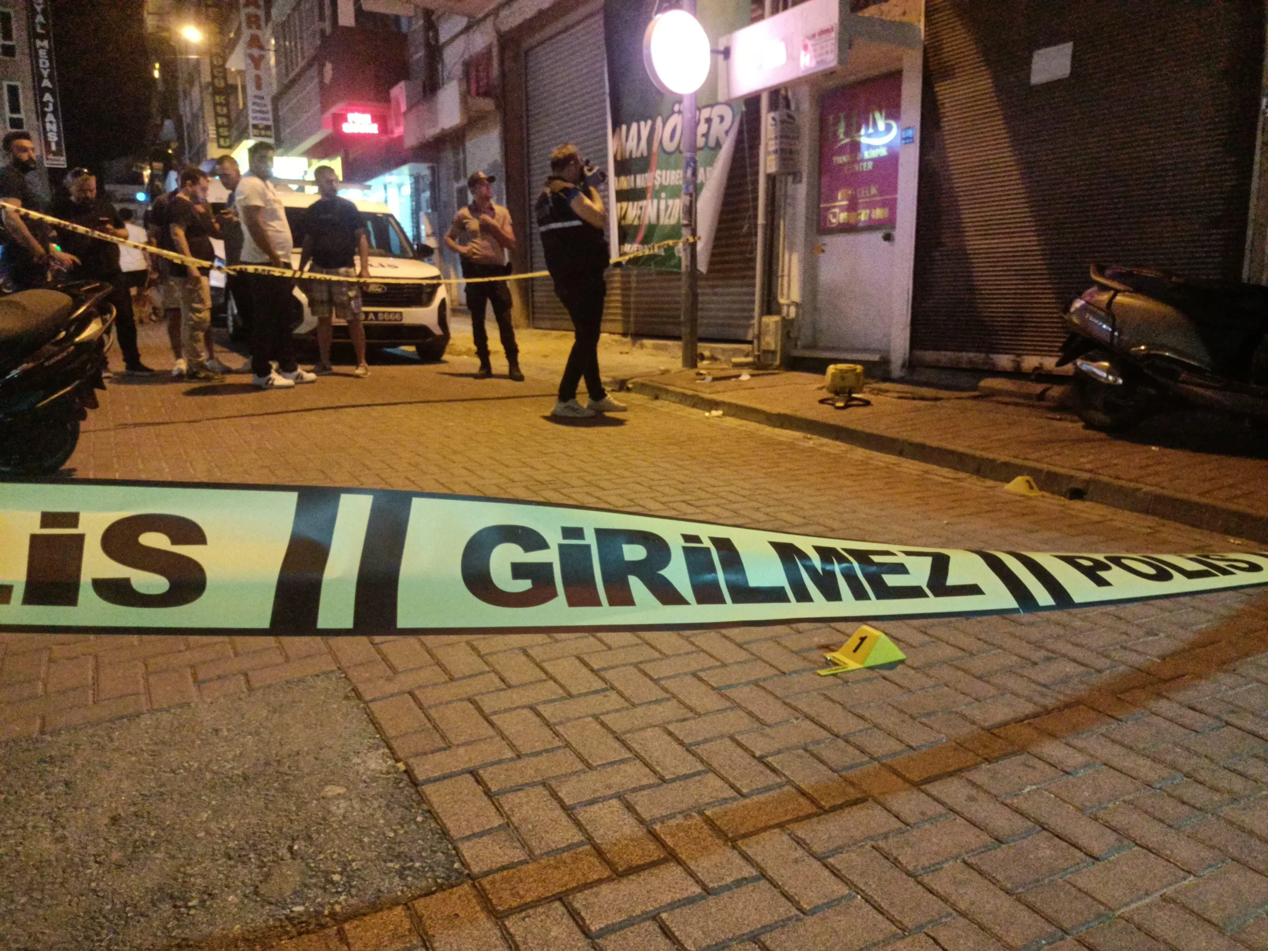 Güzellik merkezine kar maskeli silahlı saldırı