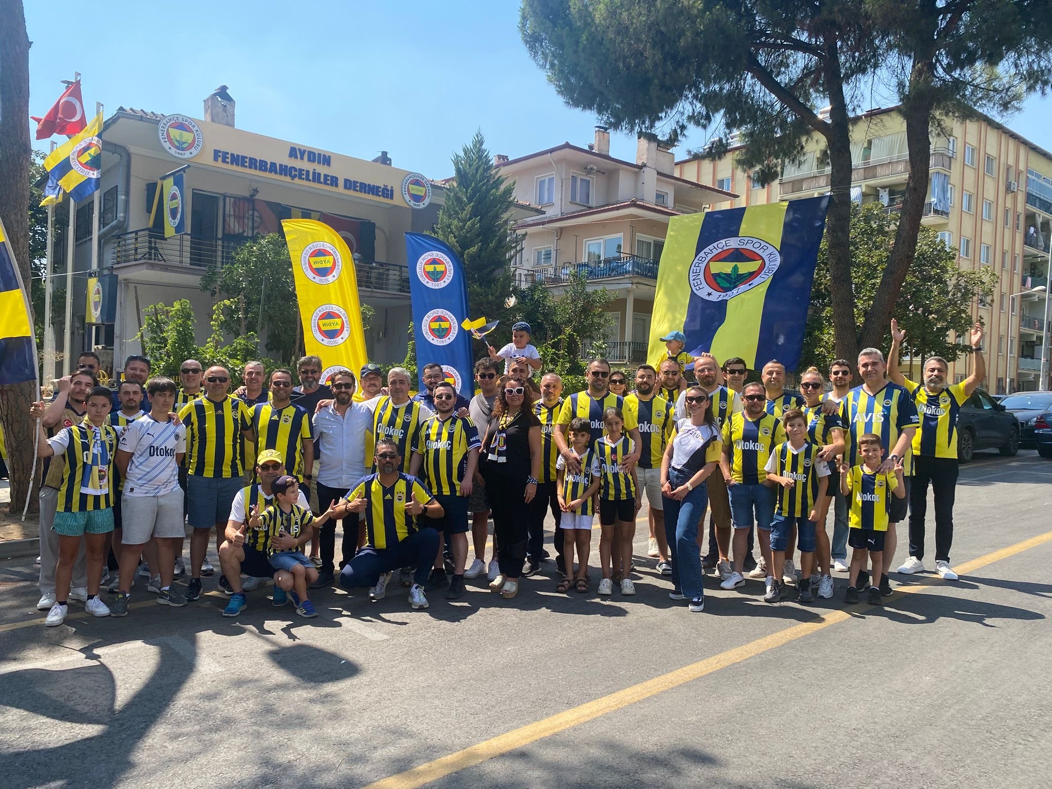Aydın’da Fenerbahçeliler günlerini kutladı
