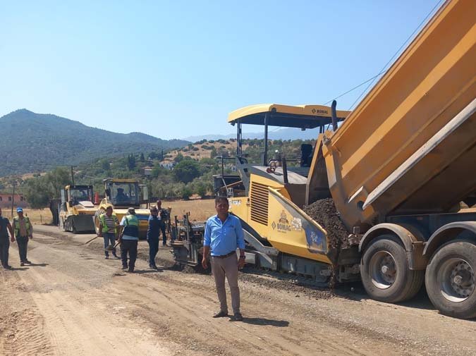 Kabataş Mahallesi’nde yol genişletme ve yenileme çalışmaları sürüyor