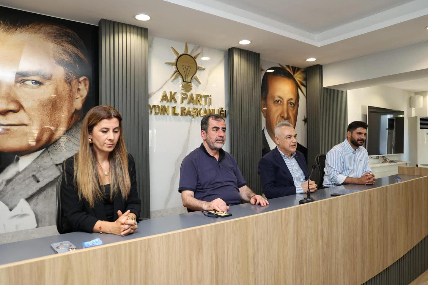 AK Parti sahaya çıkıyor