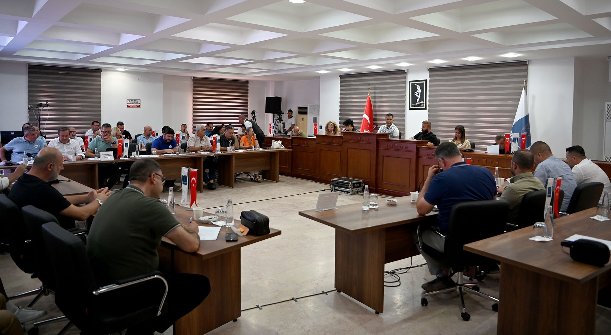 Kuşadası Belediye meclisi Davutlar’da toplandı