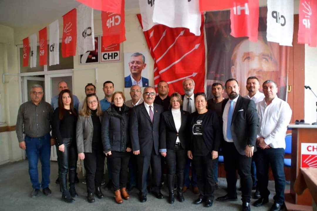 İstifalar yönetim düşürdü