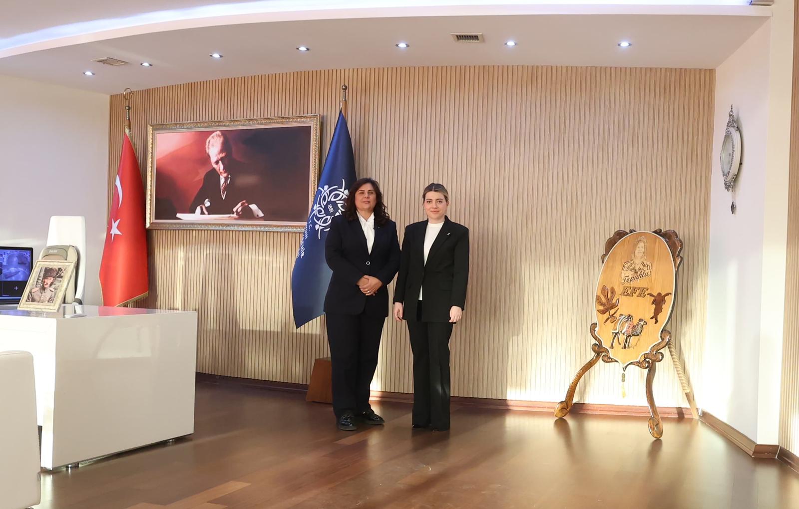 Başkan Çerçioğlu’na Ak Parti MKYK üyesi Hilal Kalyoncu Koç’tan ziyaret