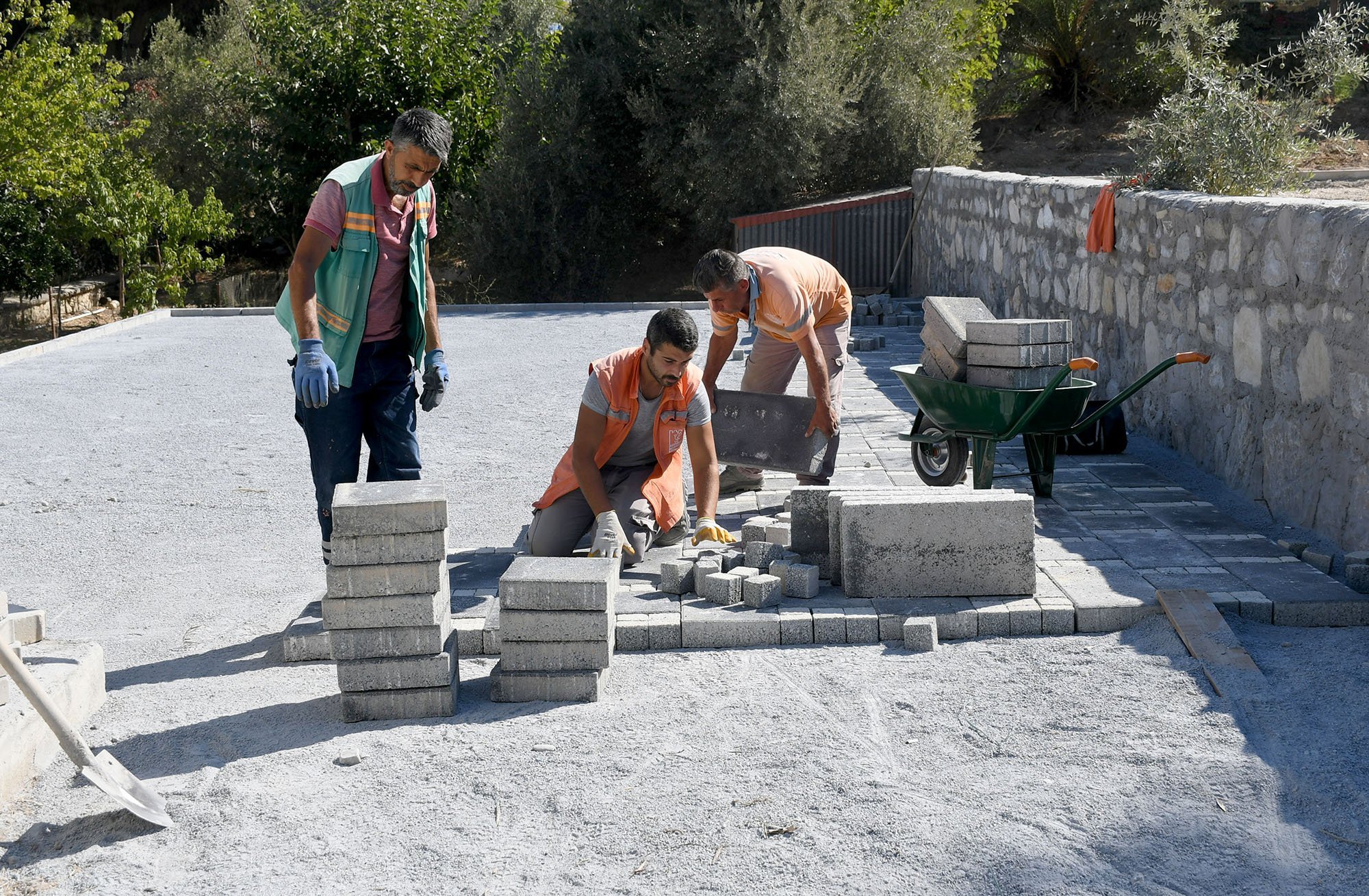 Kuşadası Belediyesi’nden kadınlar denizine yeni bir park daha