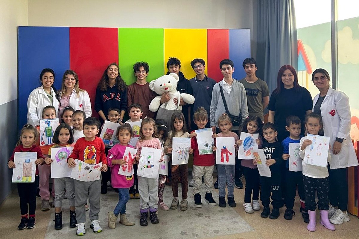 Cymurghs robotik takımından Efeler’in miniklerine eğlenceli etkinlik