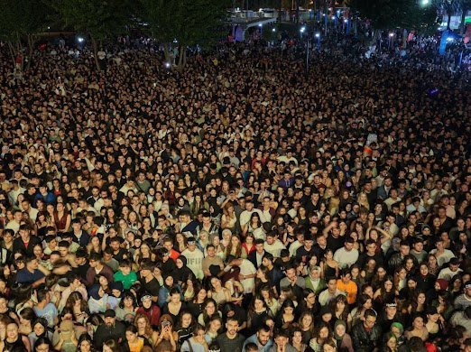 Aydınfest coşkuyla başladı Tekstil Park doldu taştı