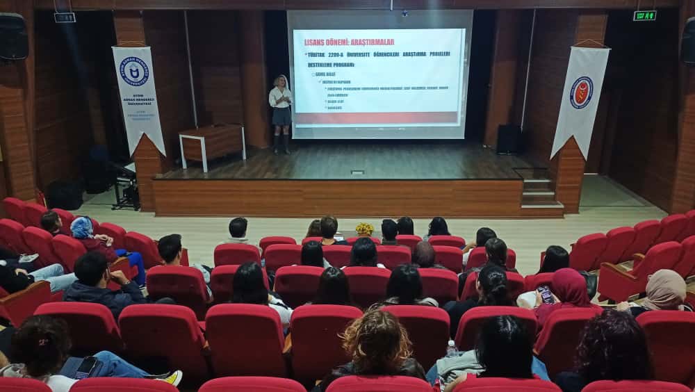 Veteriner Fakültesinde TÜBİTAK 2209-A ve 2247-C programları bilgilendirme toplantısı gerçekleştirildi