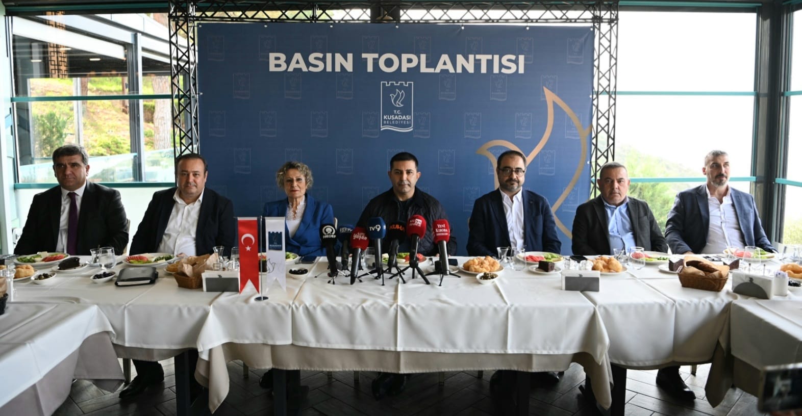 Başkan Ömer Günel: “Kuşadası 14 yıldır sahil bandı projesini bekliyor”