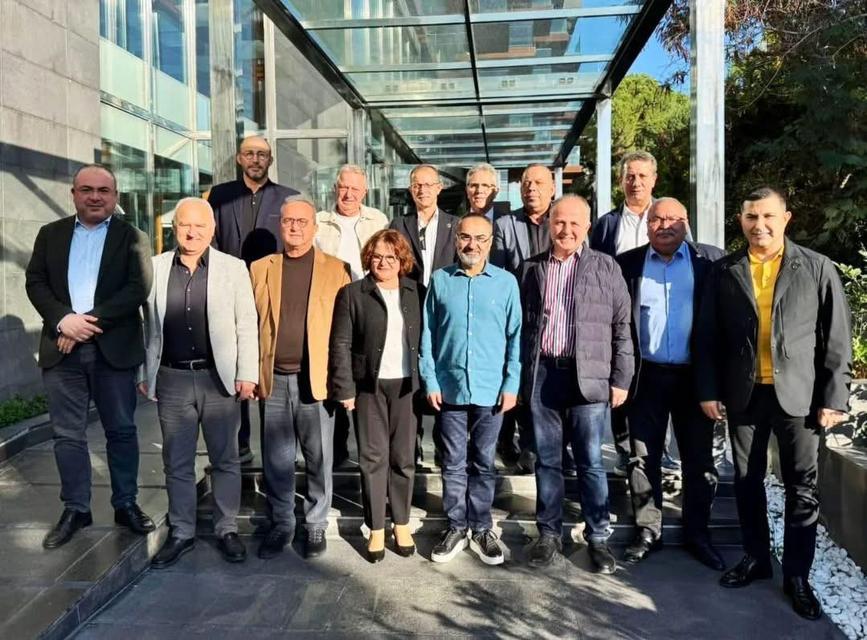 CHP, Kuşadası’nda TBB yetkililerini ziyaret etti