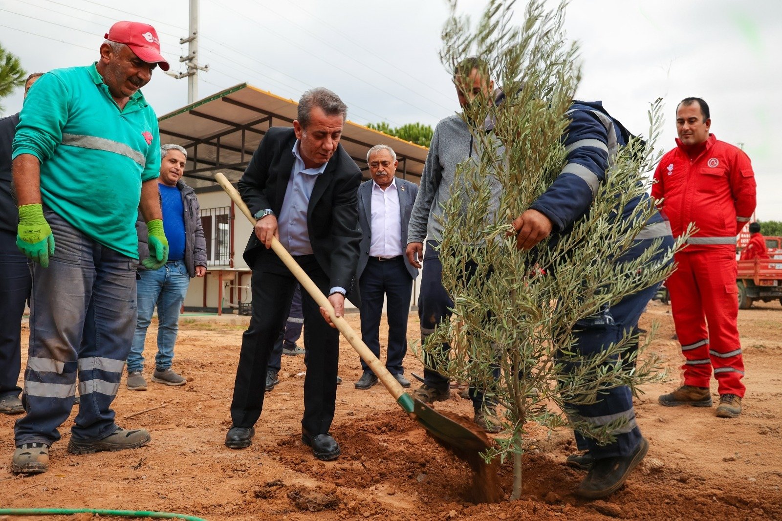 Başkan Yetişkin’den Efeler’e yeşil dokunuş