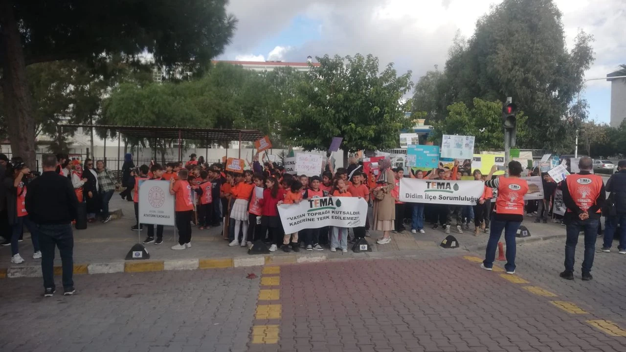 Didimli öğrencilerden anlamlı yürüyüş