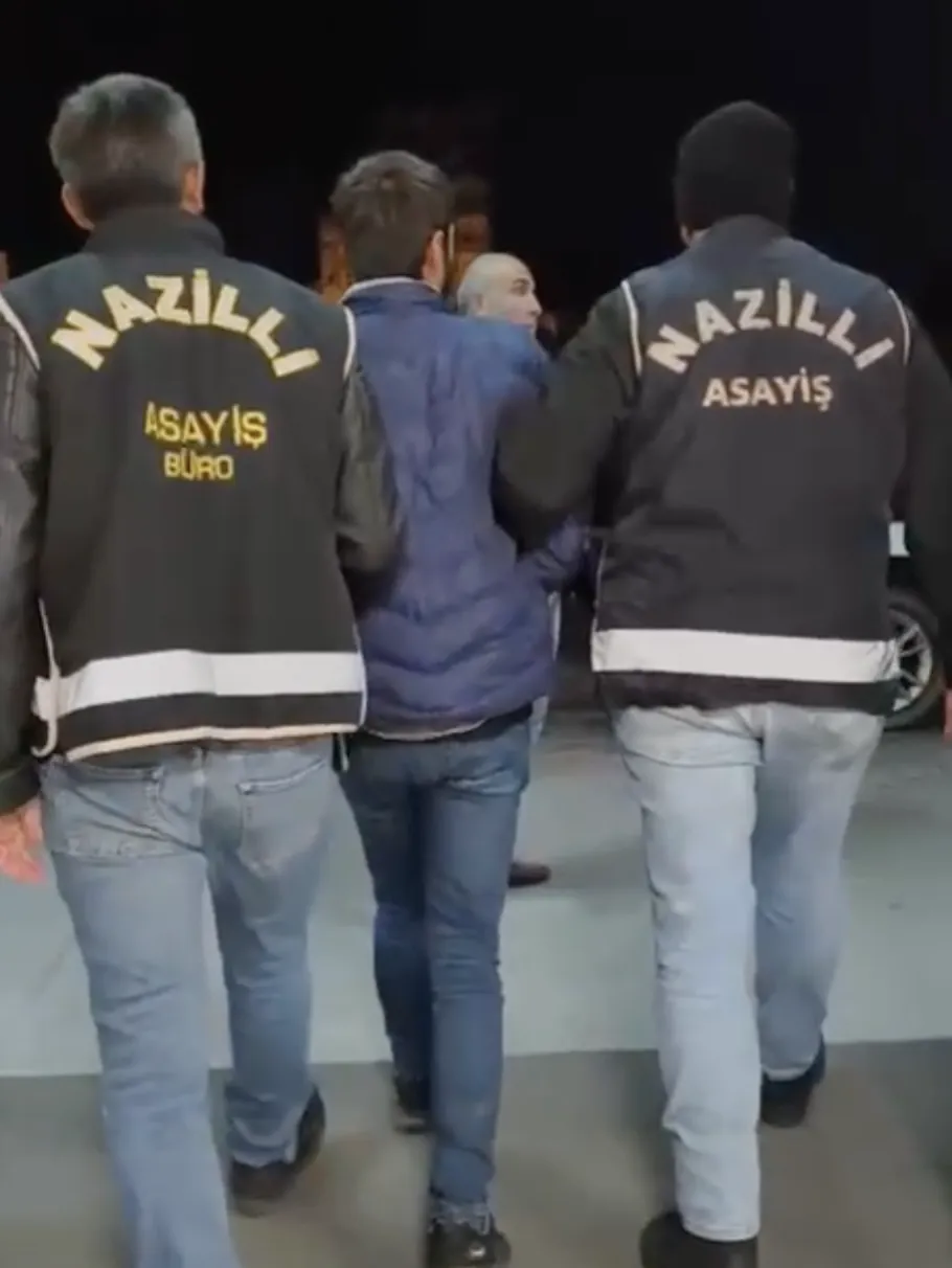 Alkollü arkadaşların kavgası kanlı bitti