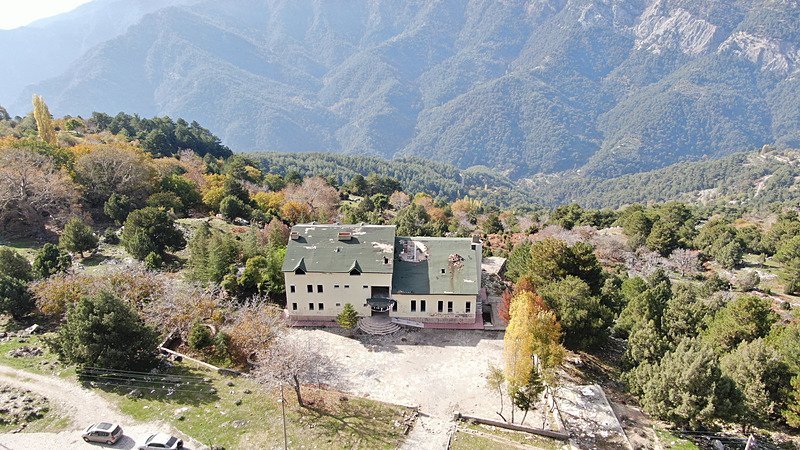 Vali Yazıcıoğlu’nun mirası yok oluyor