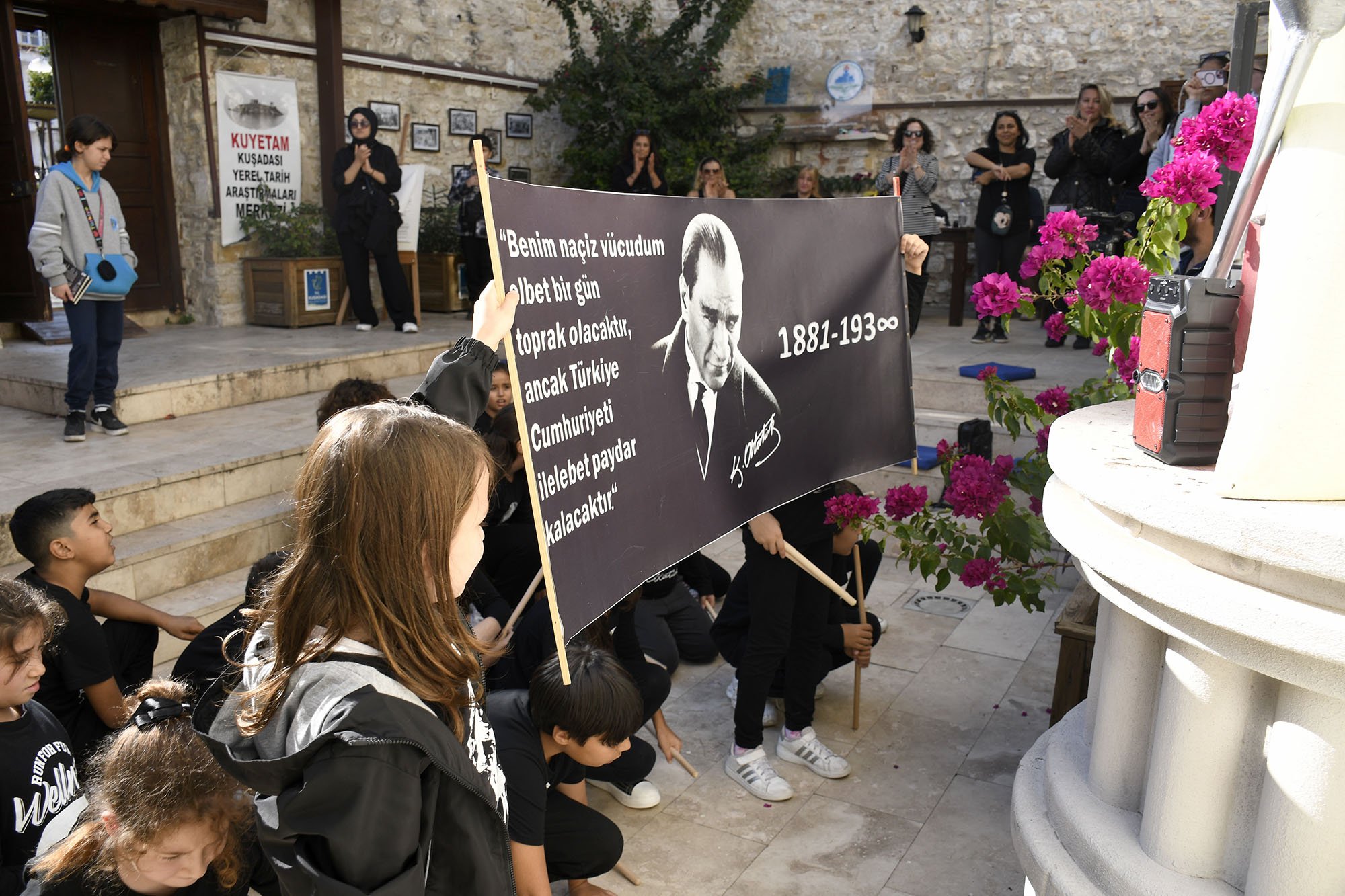 Seyakmer’de çocuklara ‘Atatürk’ anlatıldı