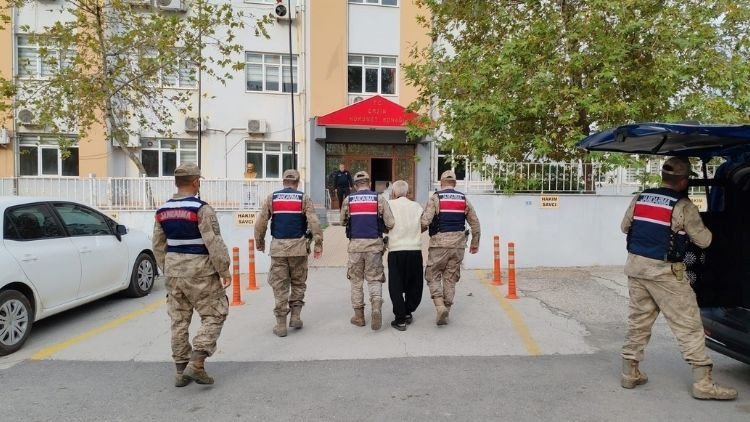 Eşini baltayla öldüren 77 yaşındaki zanlı tutuklandı