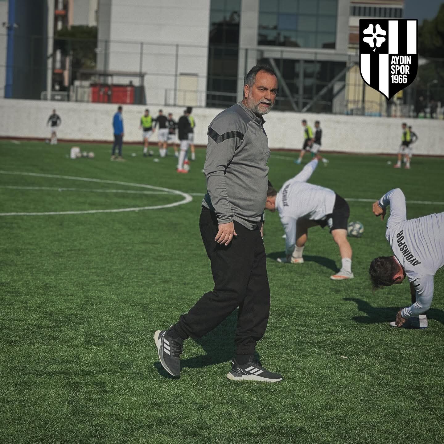 Özçelik ‘Gerçek Aydınspor sevdalılarından özür diliyoruz’