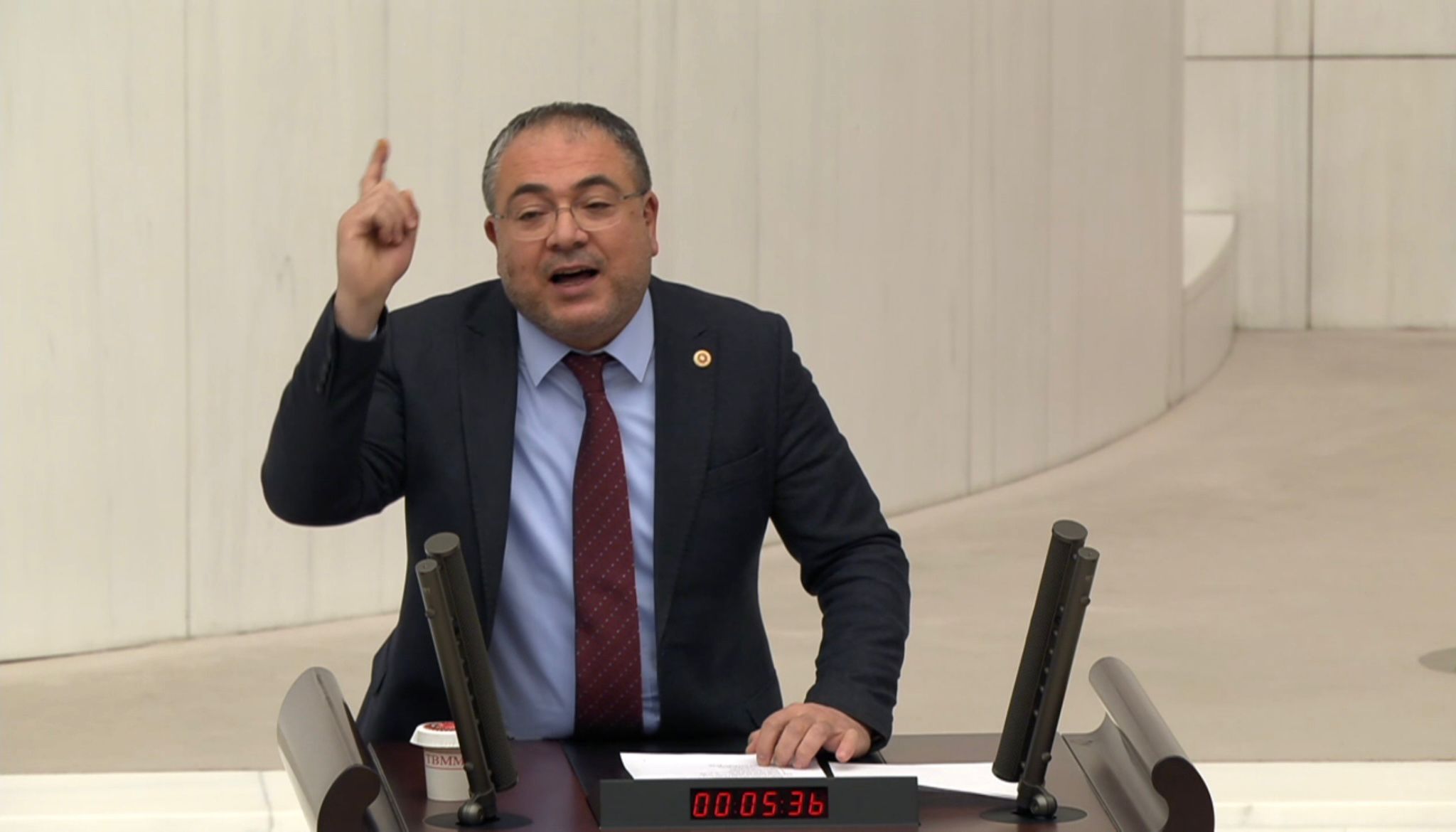 CHP’li Evrim Karakoz: Fakirden alıp zengine veren bir iktidar var
