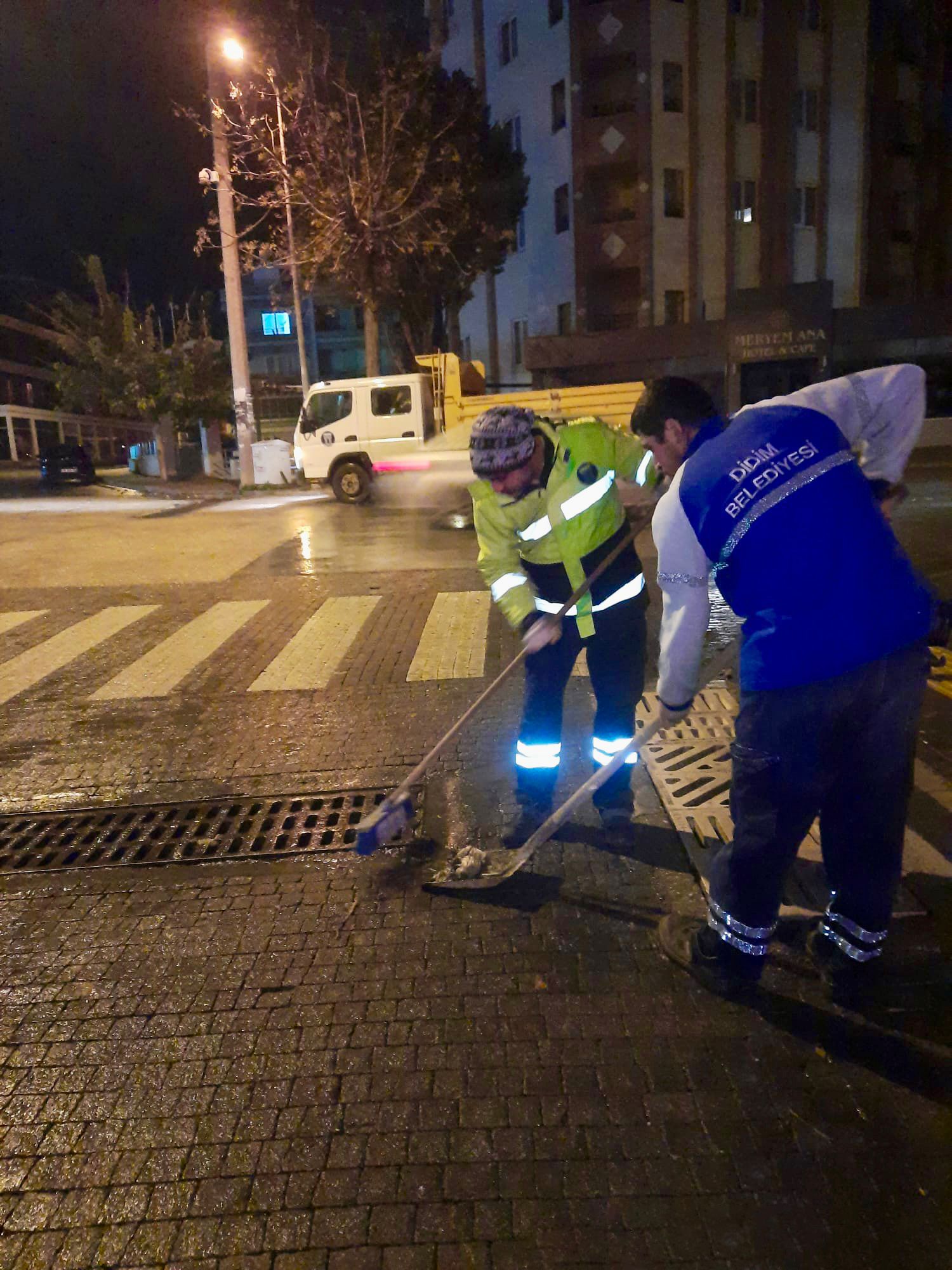 Didim Belediyesi ekipleri her zaman görevde