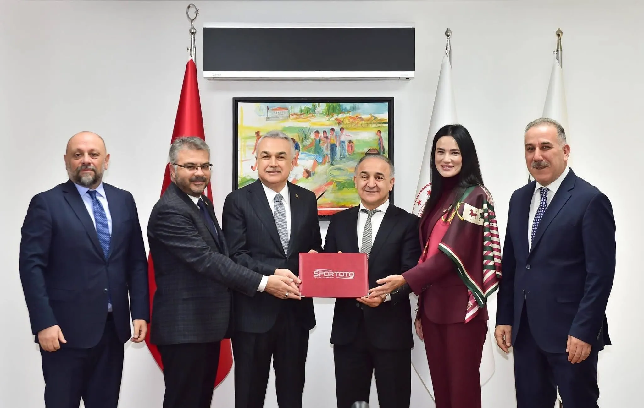 Nazilli! Millet bahçesi gidiyor Gençlik Merkezi geliyor