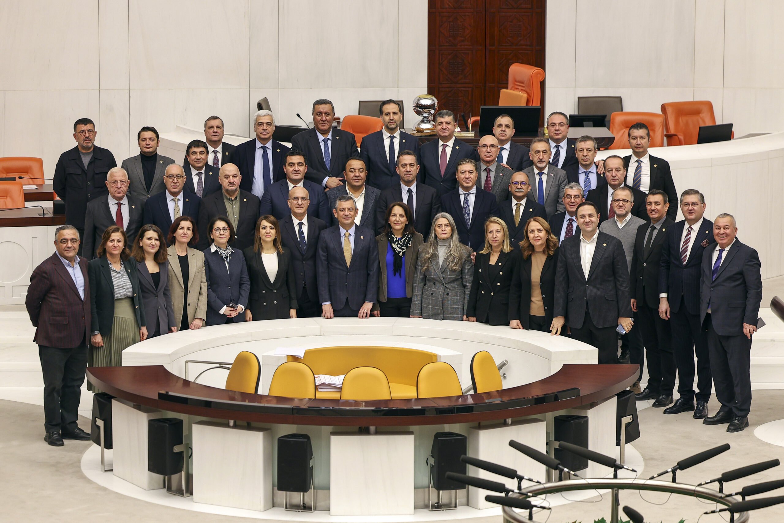 CHP’li Karakoz: “Emekliye insanca yaşayacak bir maaş verilene kadar mücadelemiz sürecek”
