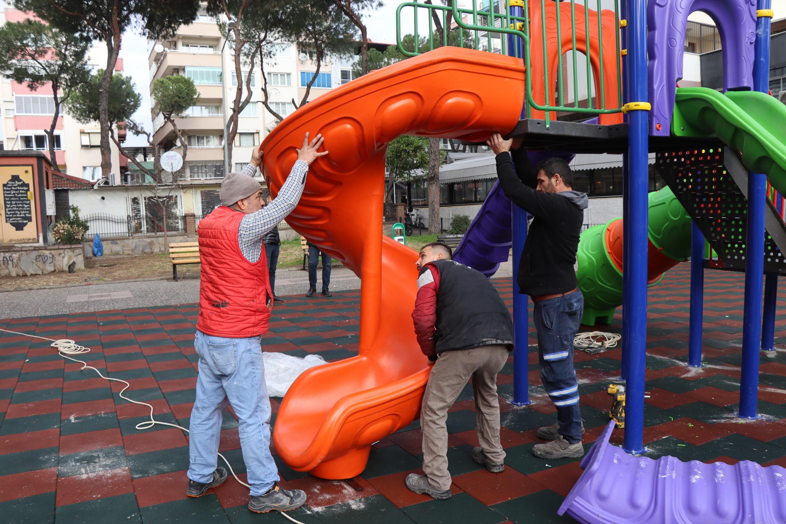 Nazilli Belediyesi çocuk parklarını yeniliyor