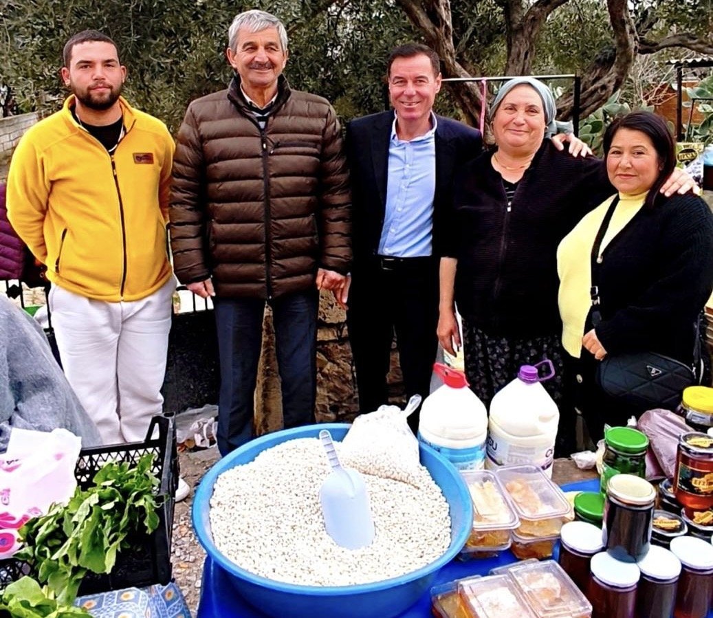 Didim’de pazarcı esnafı, Başkan Erul’un yanında