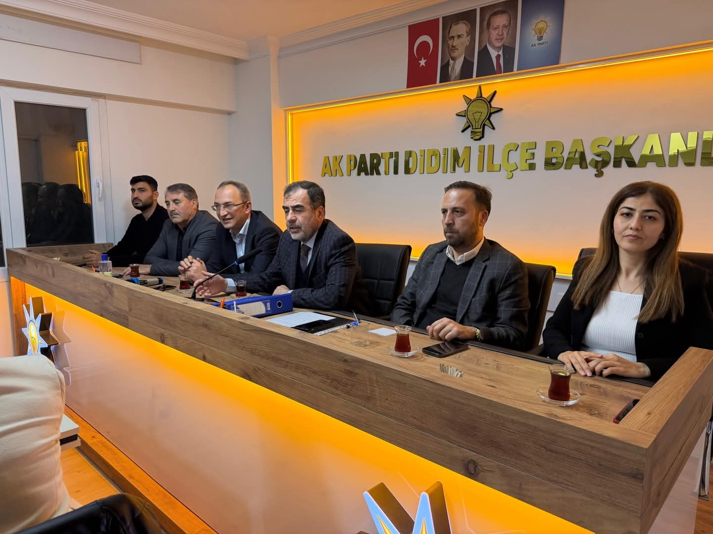 AK Partili Erdem’den Didim teşkilatına ziyaret