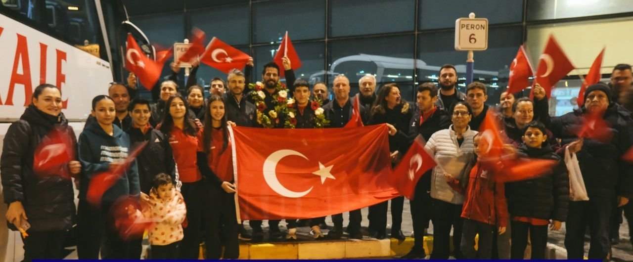Avrupa üçüncüsü Aydınlı Şahin’e coşkulu karşılama
