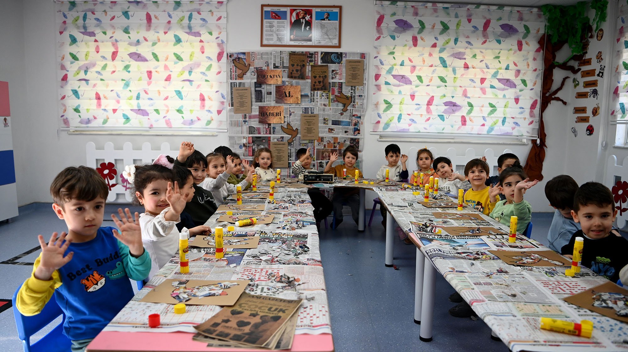 Geleceğin spiker ve muhabirleri Çocuk Gelişim Merkezi’nde mikrofon başına geçti