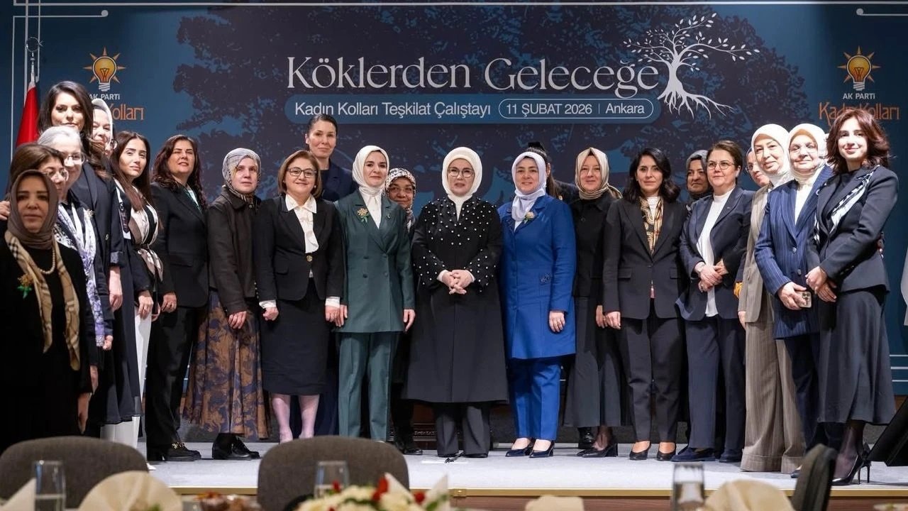 Çerçioğlu, Emine Erdoğanlı programda dikkat çekti