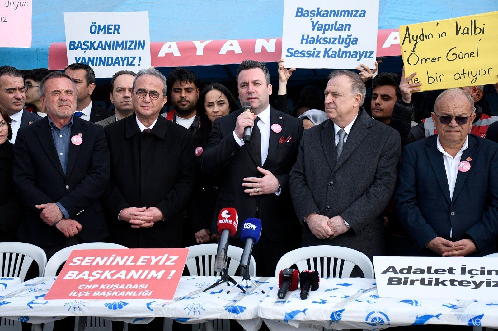 Vekil başkandan net mesaj “Kuşadası’nın seçilmiş belediye başkanı Ömer Günel’dir”