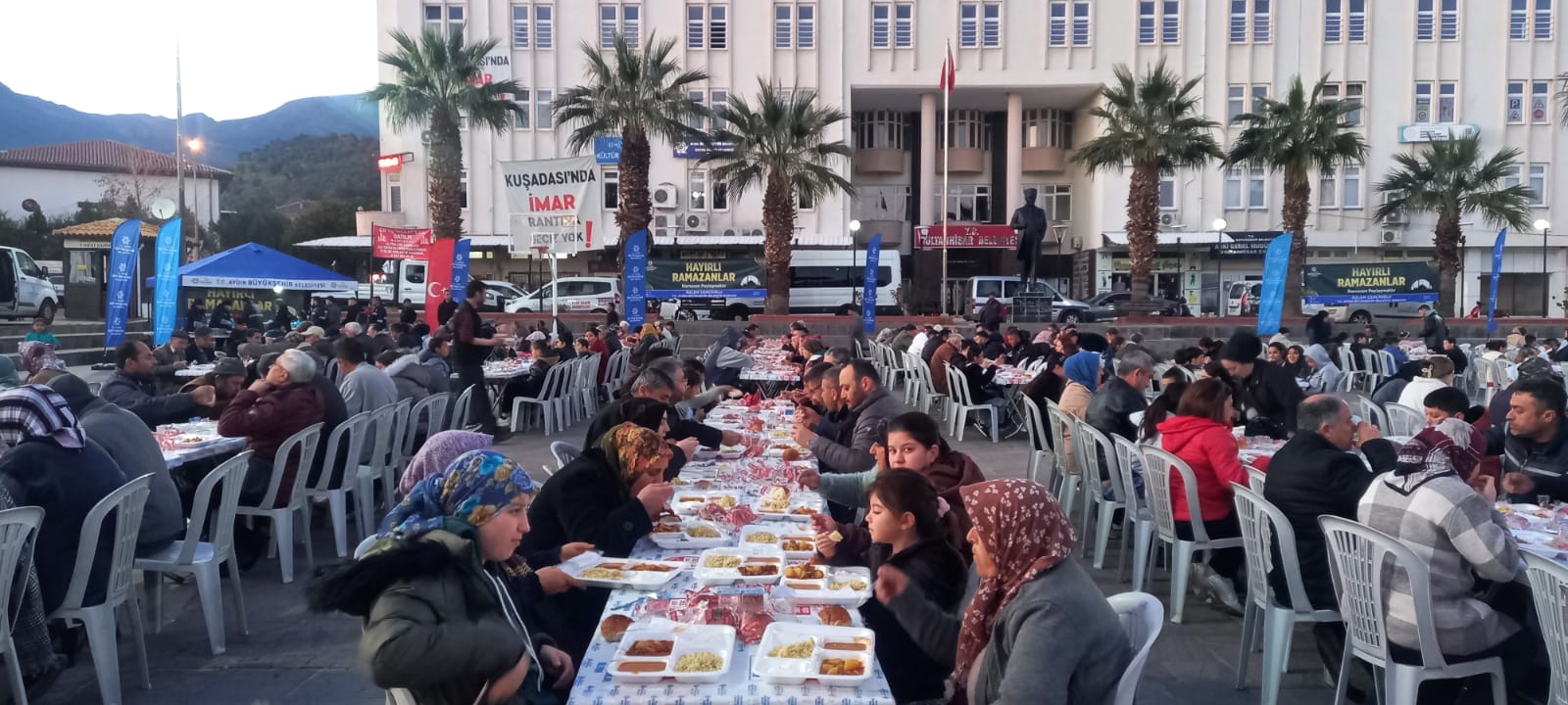 Başkan Çerçioğlu binlerce vatandaşı her gün iftar sofralarında buluşturuyor