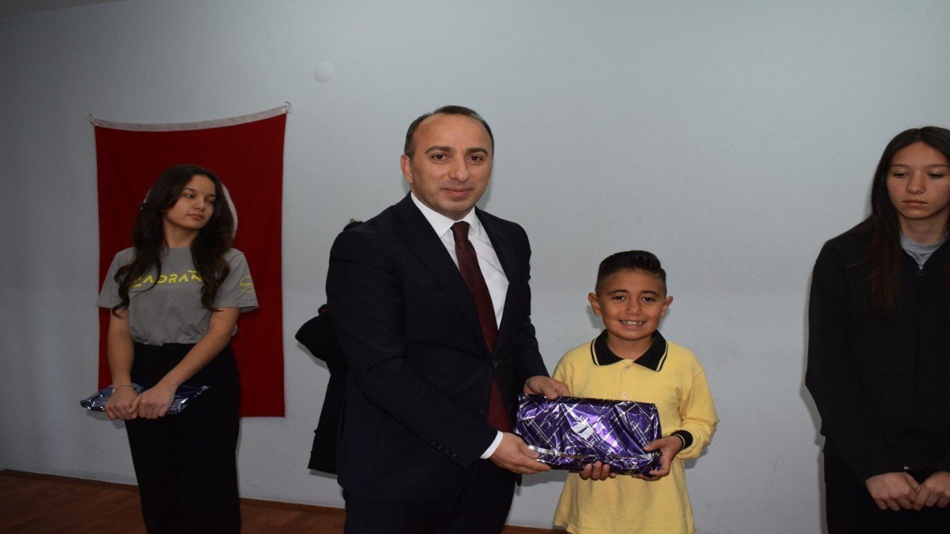 Çine’nin gururu: Turgay Aras Telci’den çifte başarı!