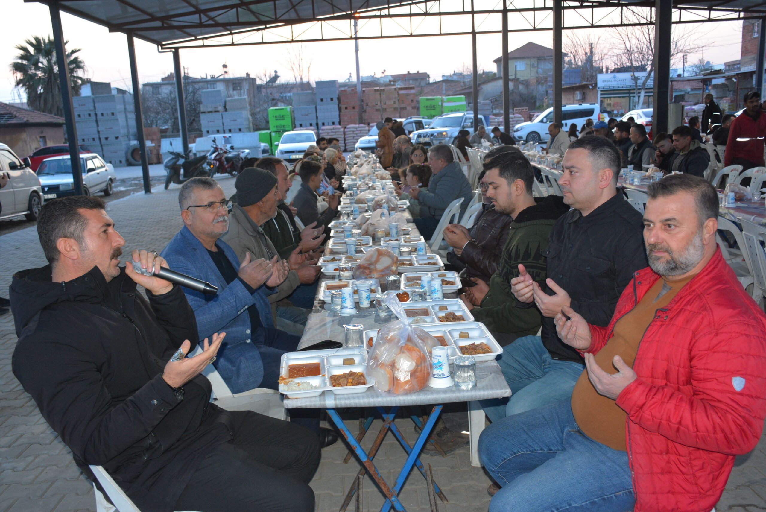 Germencik sanayi esnafı iftarda buluştu
