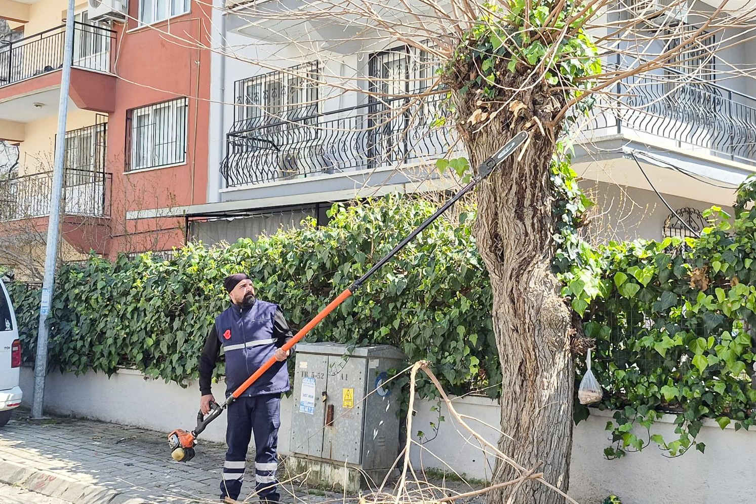 Efeler’in tarihi mirasi başkan Yetişkin ile korunuyor
