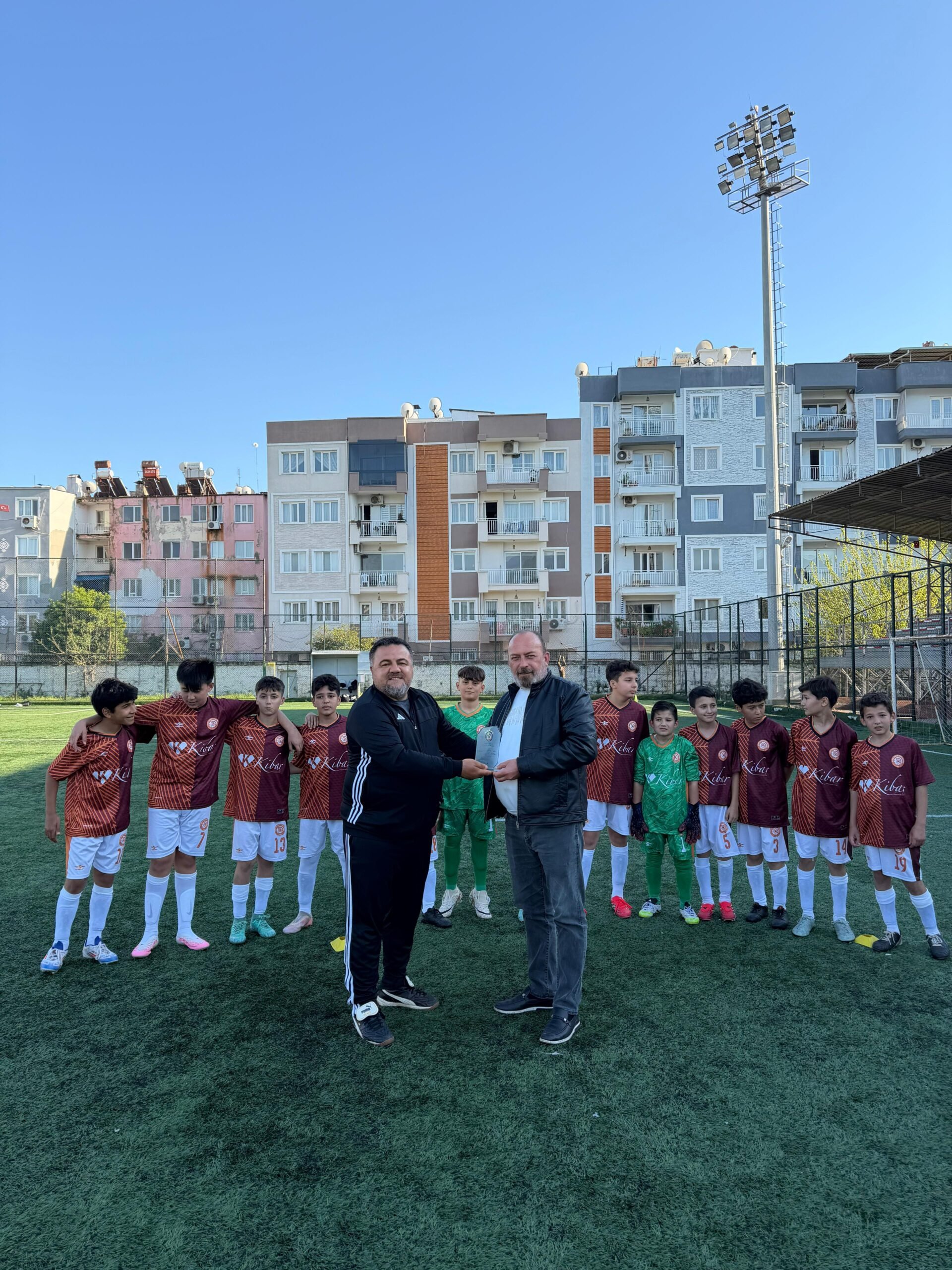 Efeler Galatasaray Futbol Okulu, liglere başladı